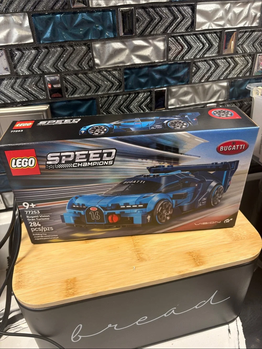 Lego Speed Champions Bugatti Vision Gran Turismo - Blue and Black - Picture 1 of 2